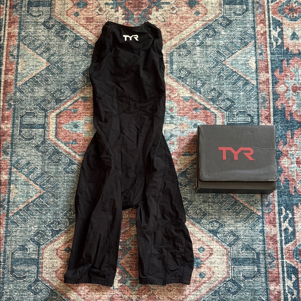 TYR Tracer Light Fastskin